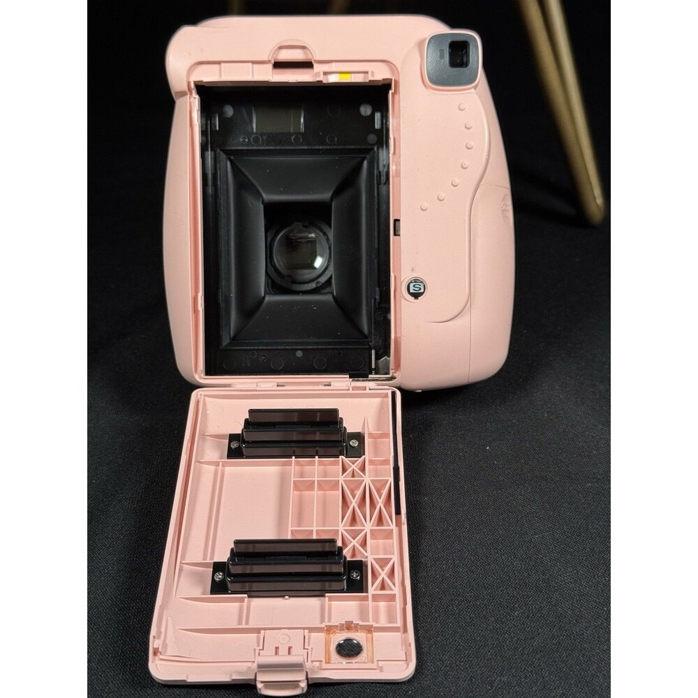 Fuji Instax Mini 8 Fujifilm Instant Film Camera Light Pink - Tested & WORKS - Picture 6 of 9